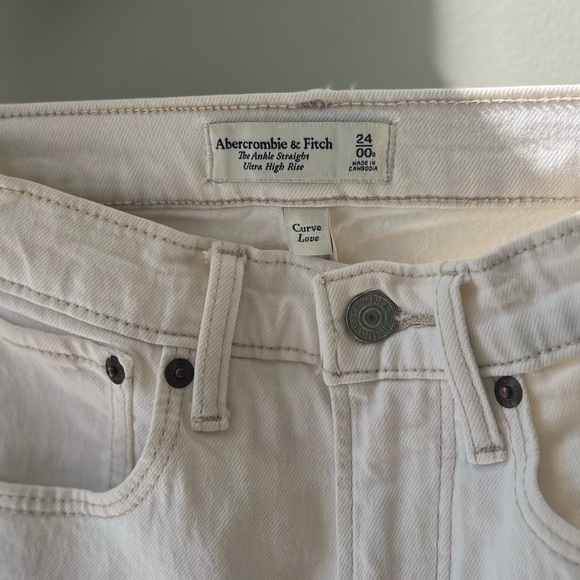 Curve Love Ultra High Rise Ankle Straight - Picture 2 of 3